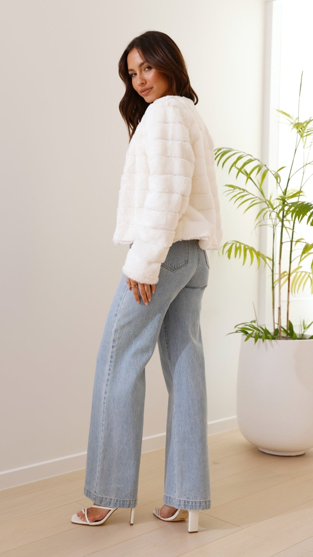 Stilla | Luksuriøs Dame-Crop-Jakke