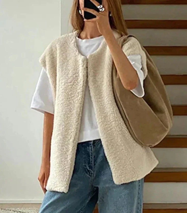 Stilla | Hvid Plysvest