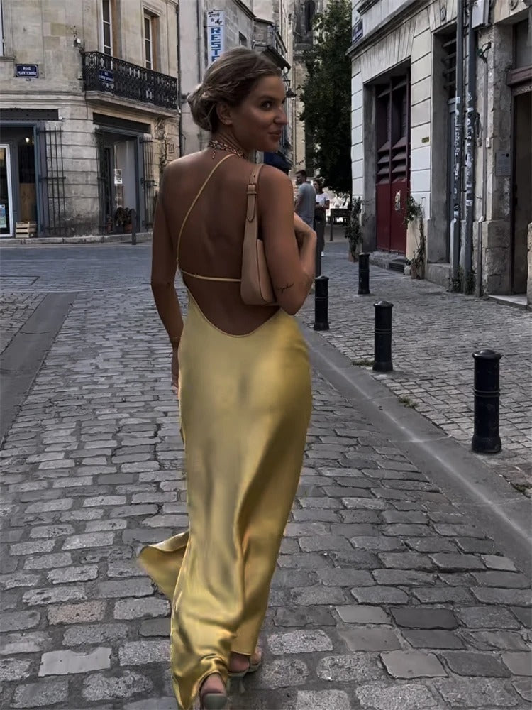 Stilla | Elegant Gul Midikjole