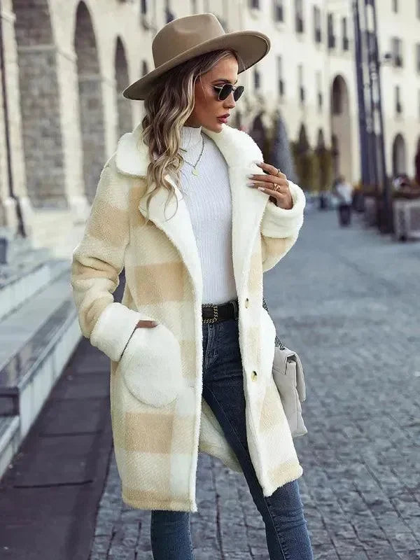 Stilla | Oversized ternet mønster damemantel