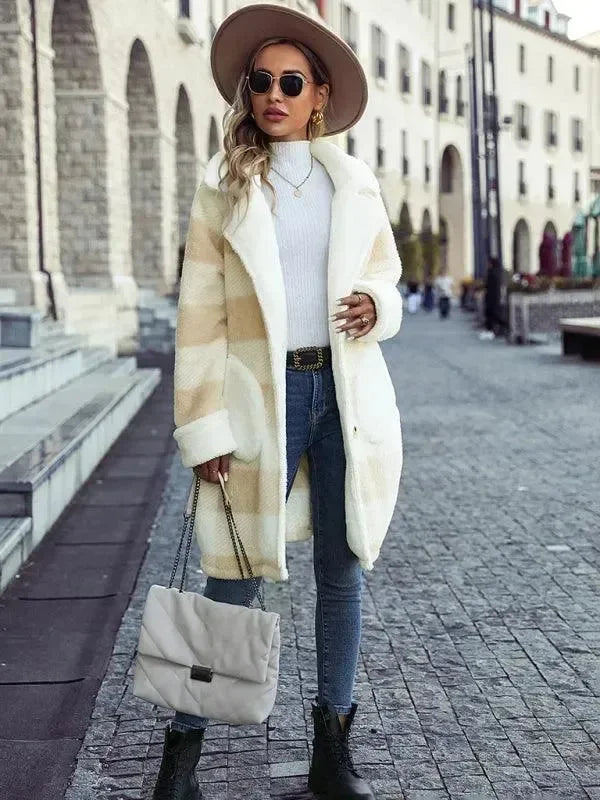 Stilla | Oversized ternet mønster damemantel