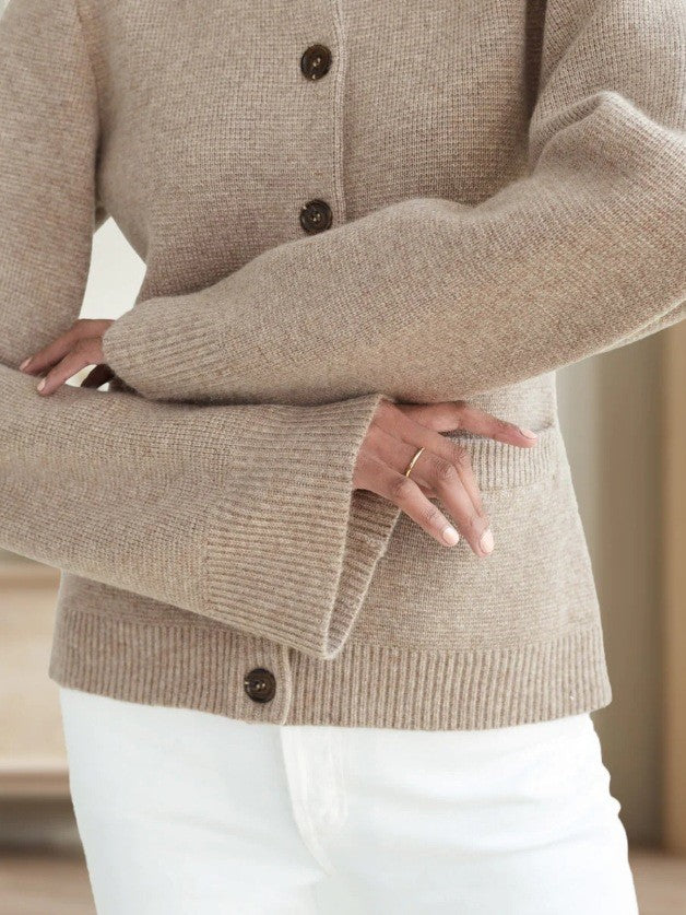 Stilla | Pullover med Knapper og Udvendige Ærmer
