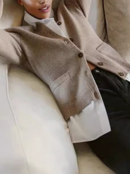Stilla | Pullover med Knapper og Udvendige Ærmer