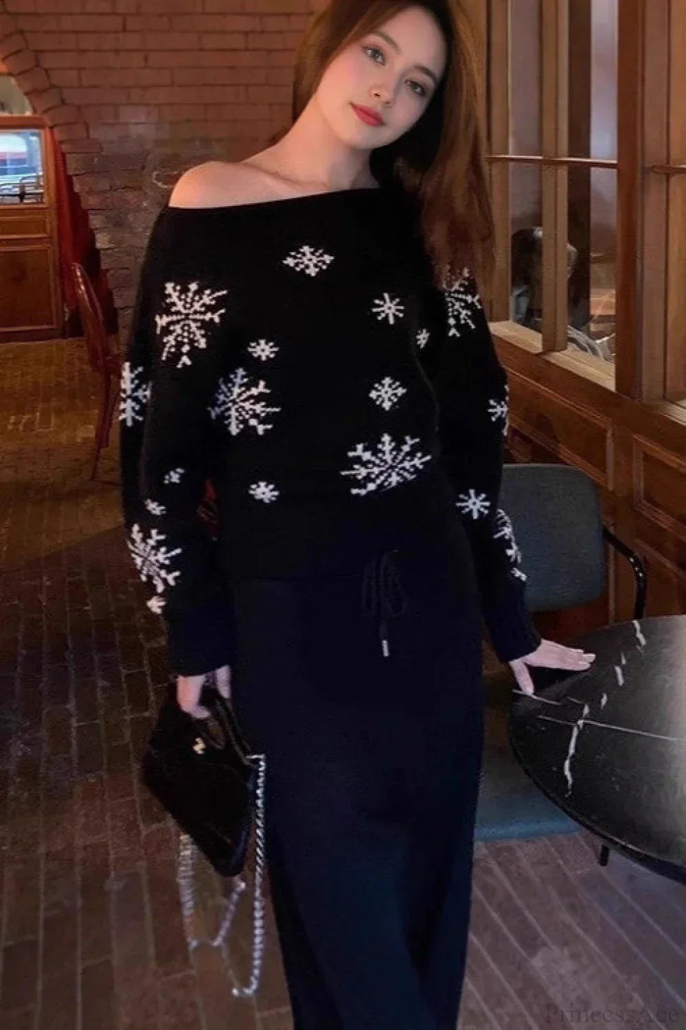 Stilla | Rød Snefnug Jul Off Shoulder Pullover Sweater