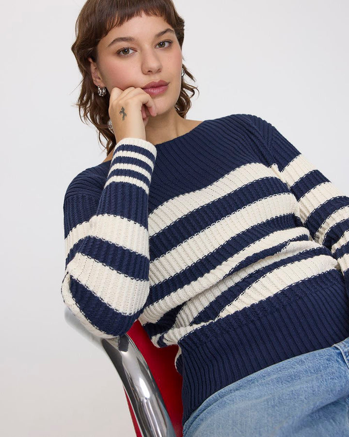 Stilla | Moderigtig Pullover med Lange Ærmer