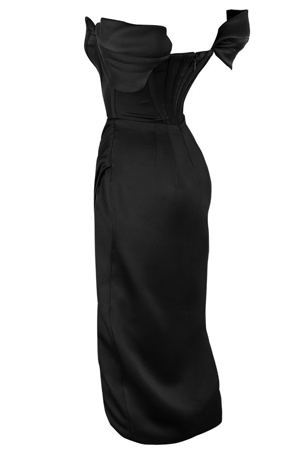 Stilla | Off Shoulder Kjole Satin