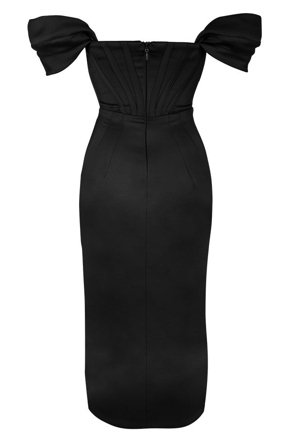 Stilla | Off Shoulder Kjole Satin