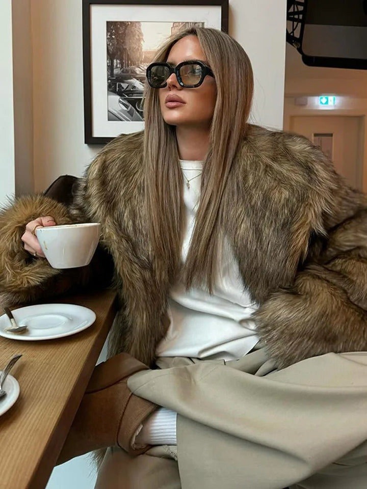 Stilla | Oversized Fake Fur Coat