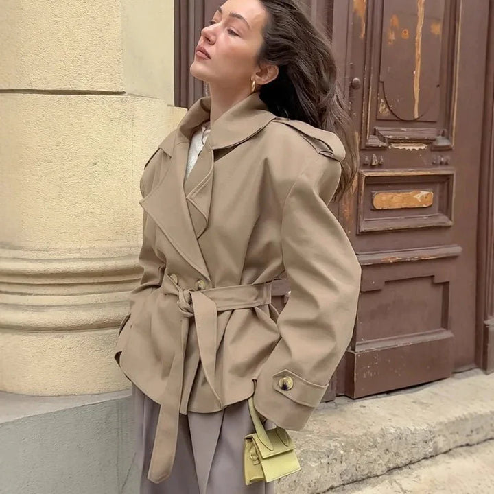 Stilla | Crop Trench Coat