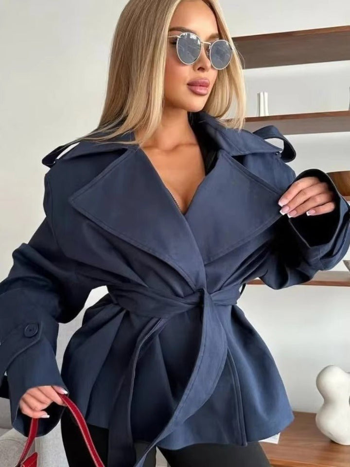 Stilla | Crop Trenchcoat