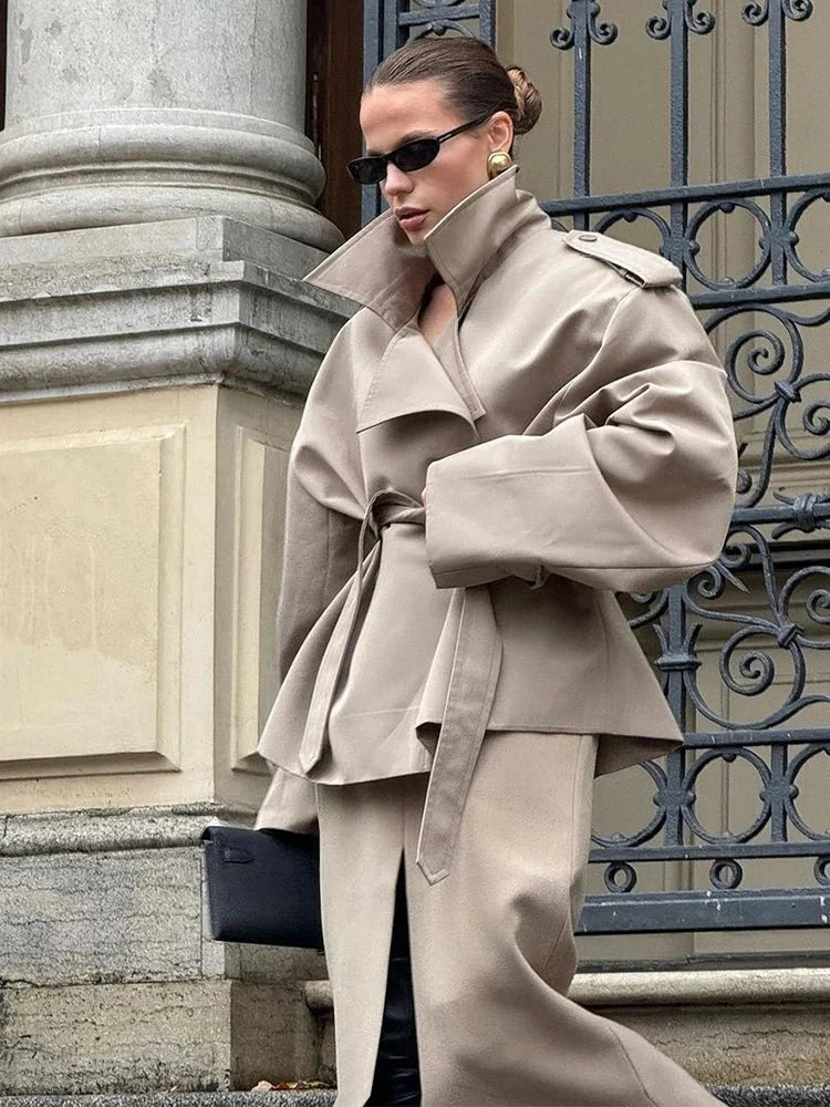Stilla | Crop Trenchcoat