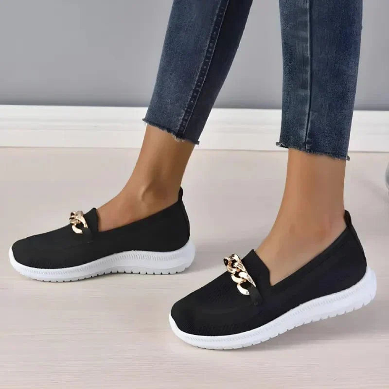 Stilla | Luksuriøse Slippers Med En Strikket Kæde