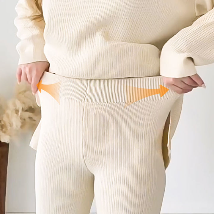 Stilla | To-delt Loungewear-sæt Med V-udskæring Og Sideslids