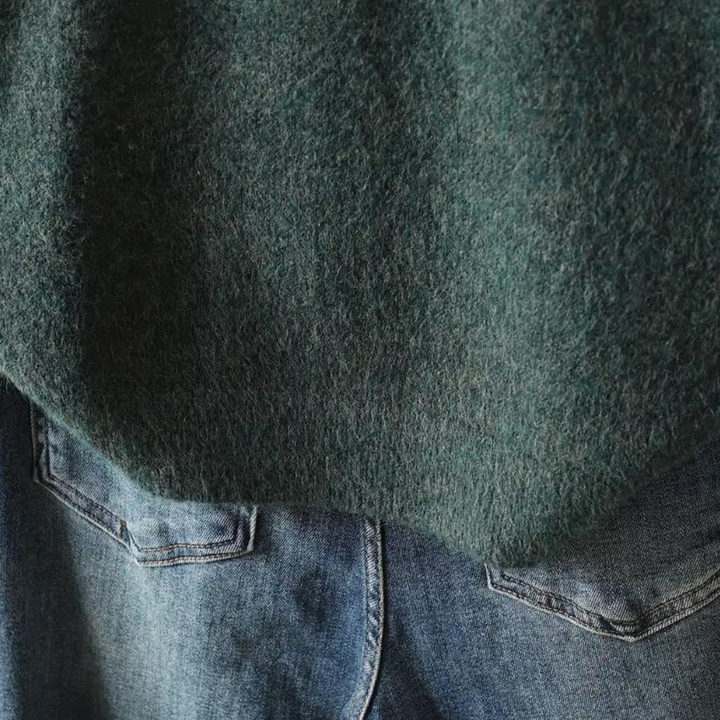 Stilla | Strikket Cardigan med Blomster til Damer