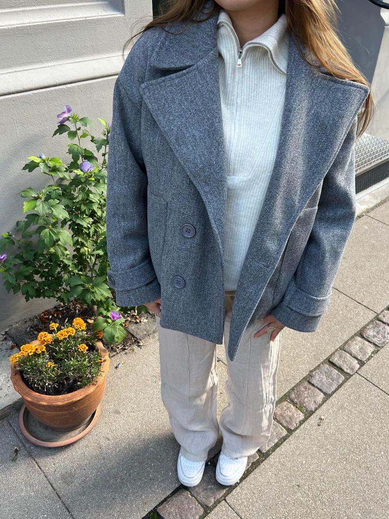Stilla | Skræddersyet vinterfrakke