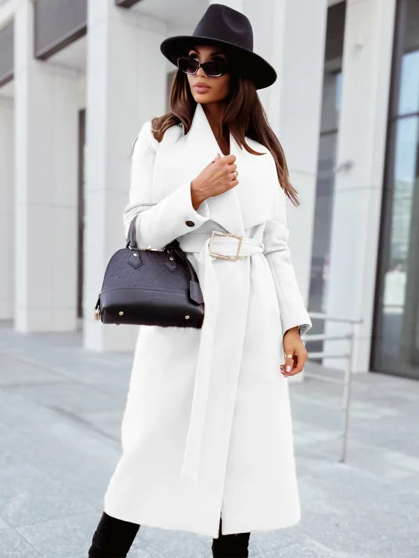Stilla | Elegant Trenchcoat Look