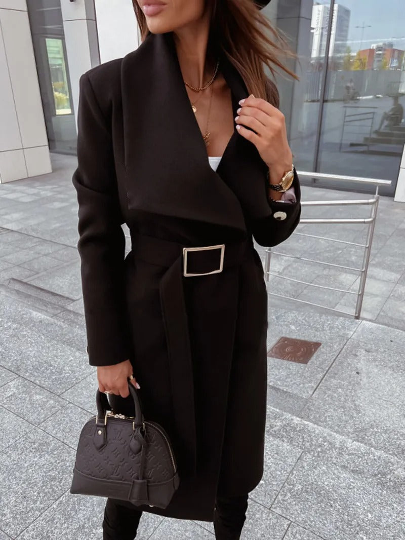 Stilla | Elegant Trenchcoat Look