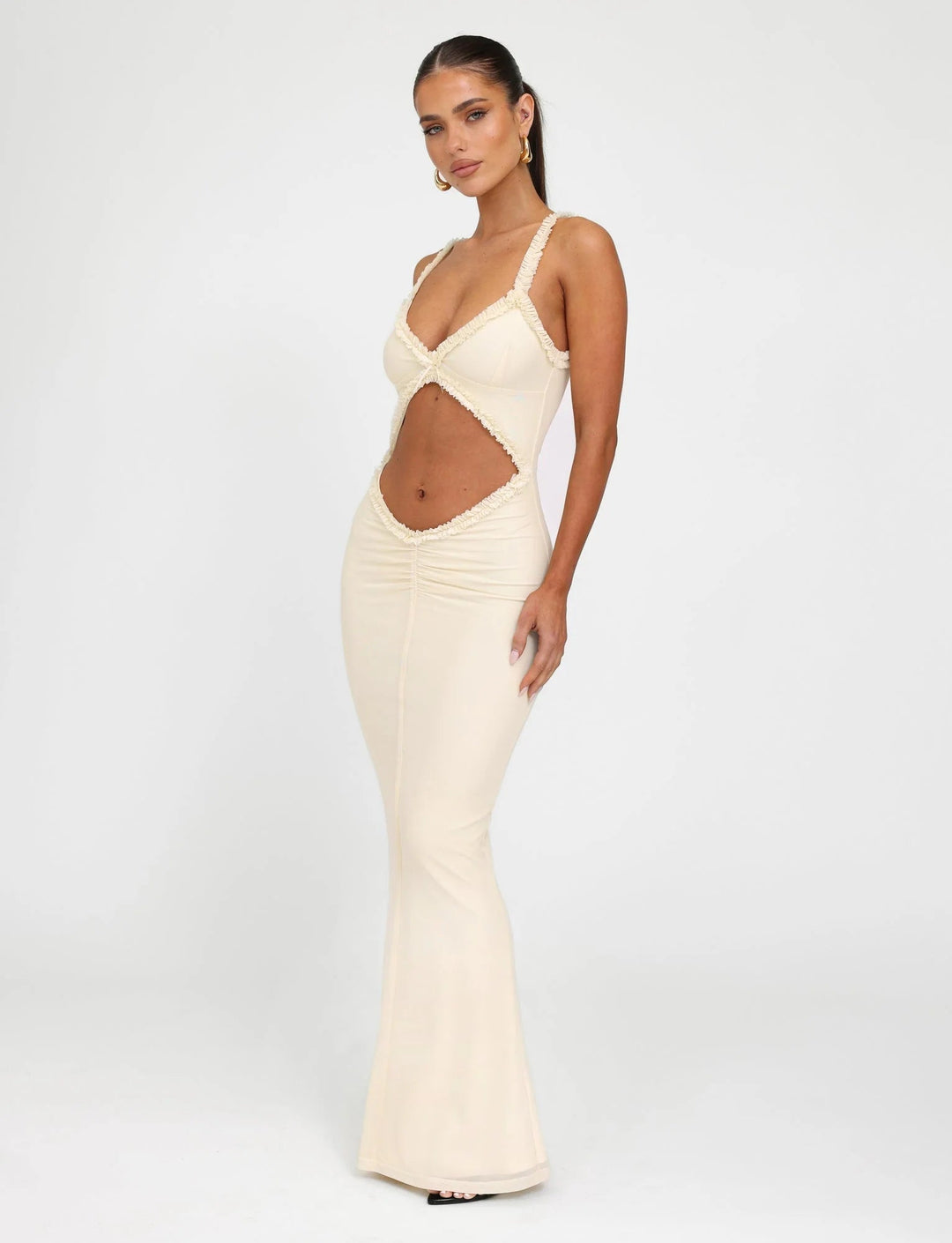 Stilla | Front Cutout Ruffle Detail Maxikjole