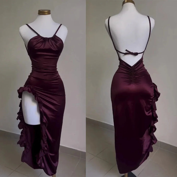 Stilla | Kvindernes Ruffle Trim Høj Split Mode Designer Bodycon Kjoler (midi)
