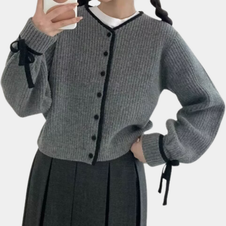 Stilla | Klassisk Strikket Cardigan til Damer