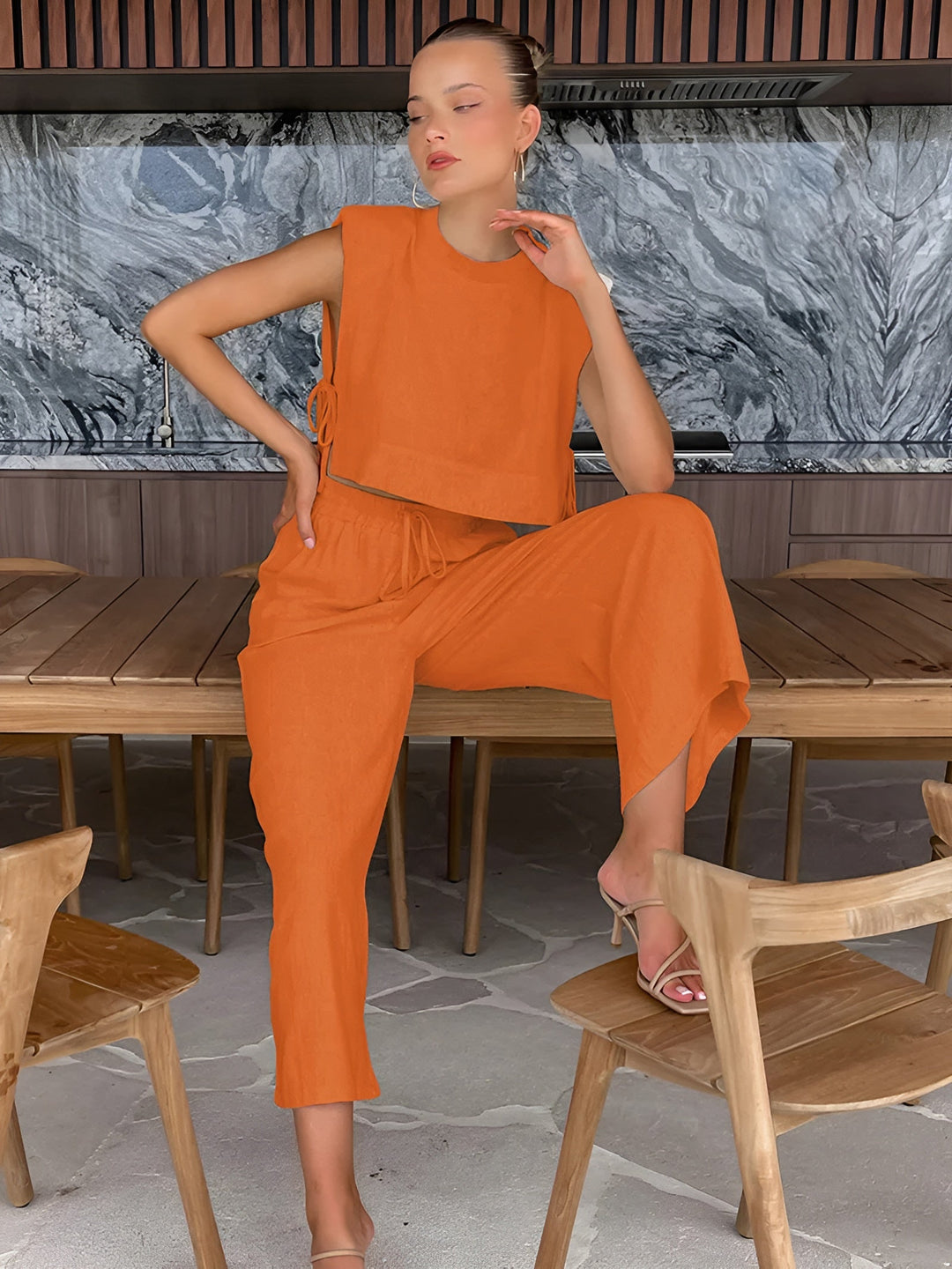Stilla | Elegant To delt Sommer Linned Outfit til Damer (kort top + bukser)