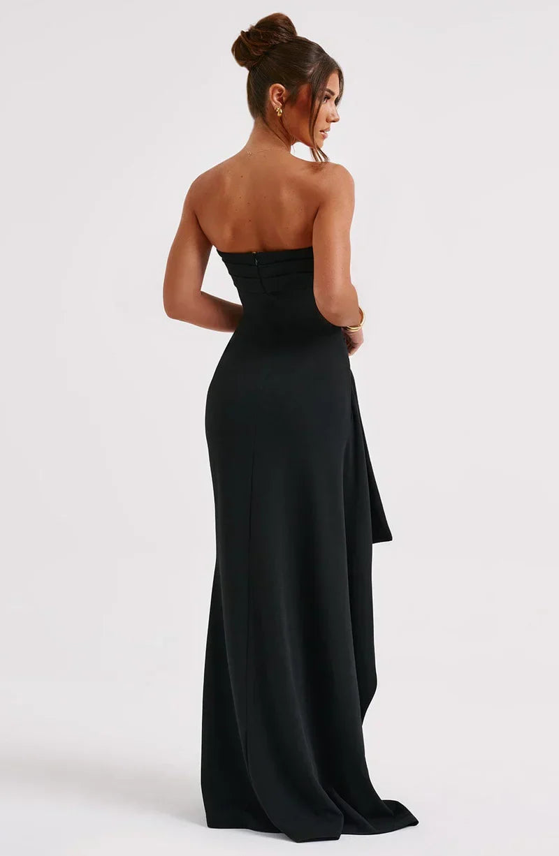 Stilla | Twisted Maxi Kjole