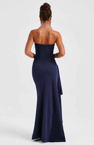 Stilla | Twisted Maxi Kjole